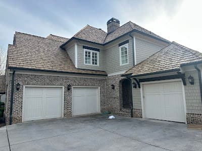 Universal Roofing & Construction - Nashville