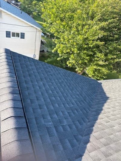 Ez Roofing and Gutters LLC